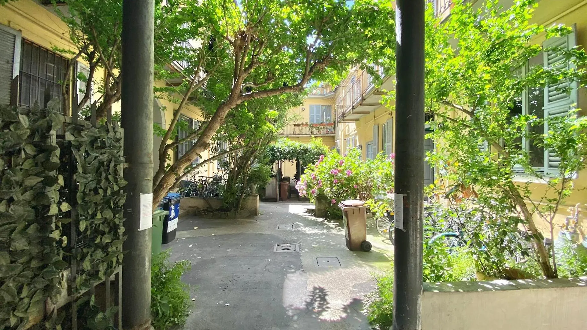 In Coorte Di Prestigio Salutati Apartment Milan